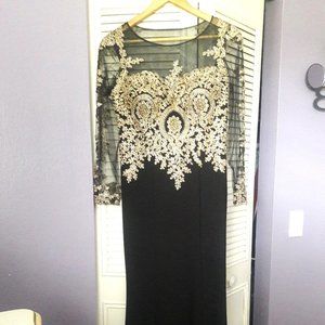 Cache Evening Gown Size 8